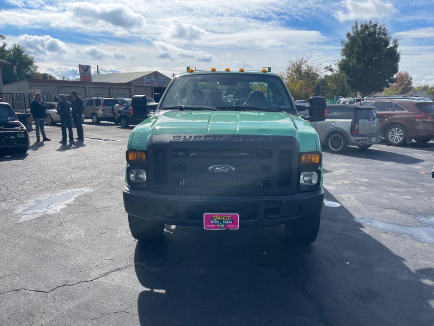 2009 Forest Service Green /Grey Ford F-350 SD XL 4WD (1FDSF35Y19E) with an 6.8L V10 SOHC 30V engine, 6-Speed Manual transmission, located at 813 E Fairview Ave, Meridian , ID, 83642, (208) 336-8230, 43.618851, -116.384010 - Photo#3