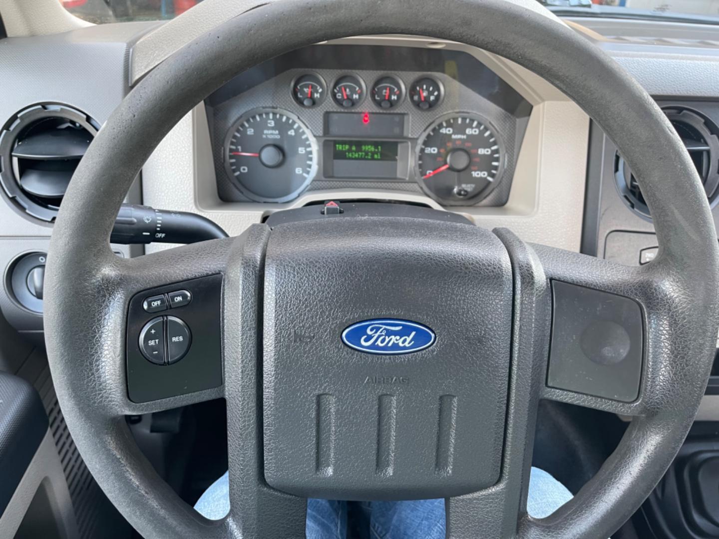 2009 Forest Service Green /Grey Ford F-350 SD XL 4WD (1FDSF35Y19E) with an 6.8L V10 SOHC 30V engine, 6-Speed Manual transmission, located at 813 E Fairview Ave, Meridian , ID, 83642, (208) 336-8230, 43.618851, -116.384010 - Photo#8