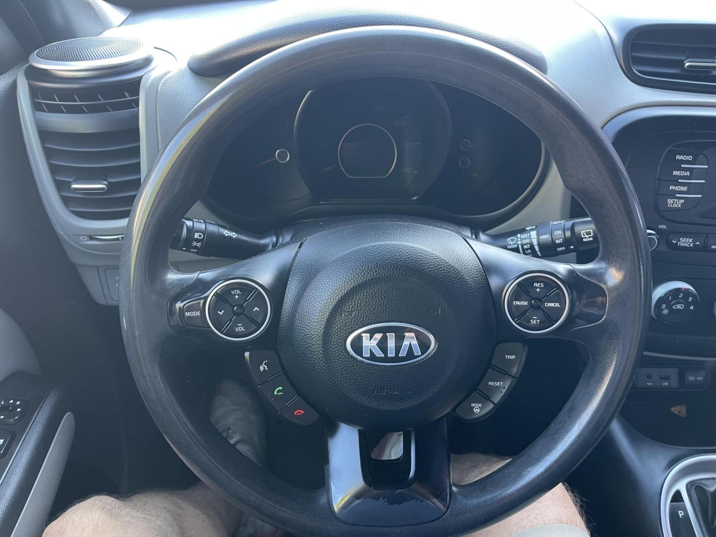 2014 Silver /Black Kia Soul + (KNDJP3A56E7) with an 2.0L L4 DOHC 16V engine, 6-Speed Automatic transmission, located at 813 E Fairview Ave, Meridian , ID, 83642, (208) 336-8230, 43.618851, -116.384010 - Photo#9