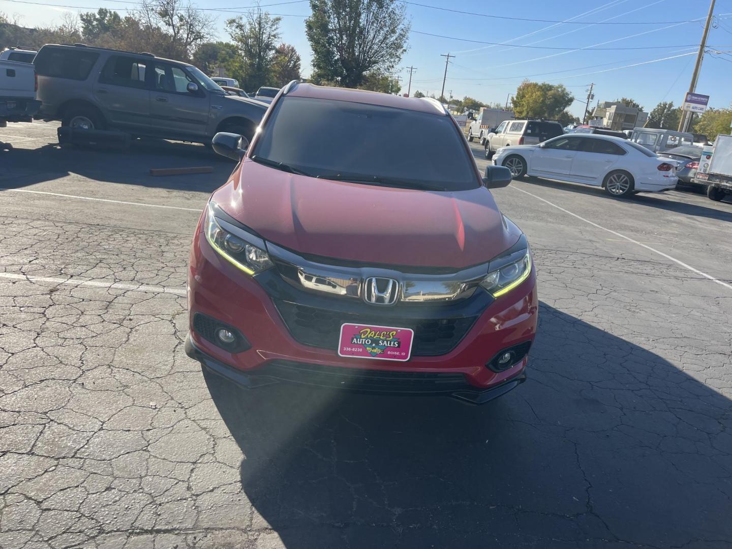 2019 RED /Black Honda HR-V Sport (3CZRU5H1XKG) with an 1.8L L4 DOHC 16V engine, CVT transmission, located at 813 E Fairview Ave, Meridian , ID, 83642, (208) 336-8230, 43.618851, -116.384010 - Photo#2