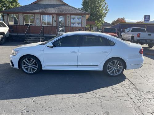 2017 Volkswagen Passat R-Line