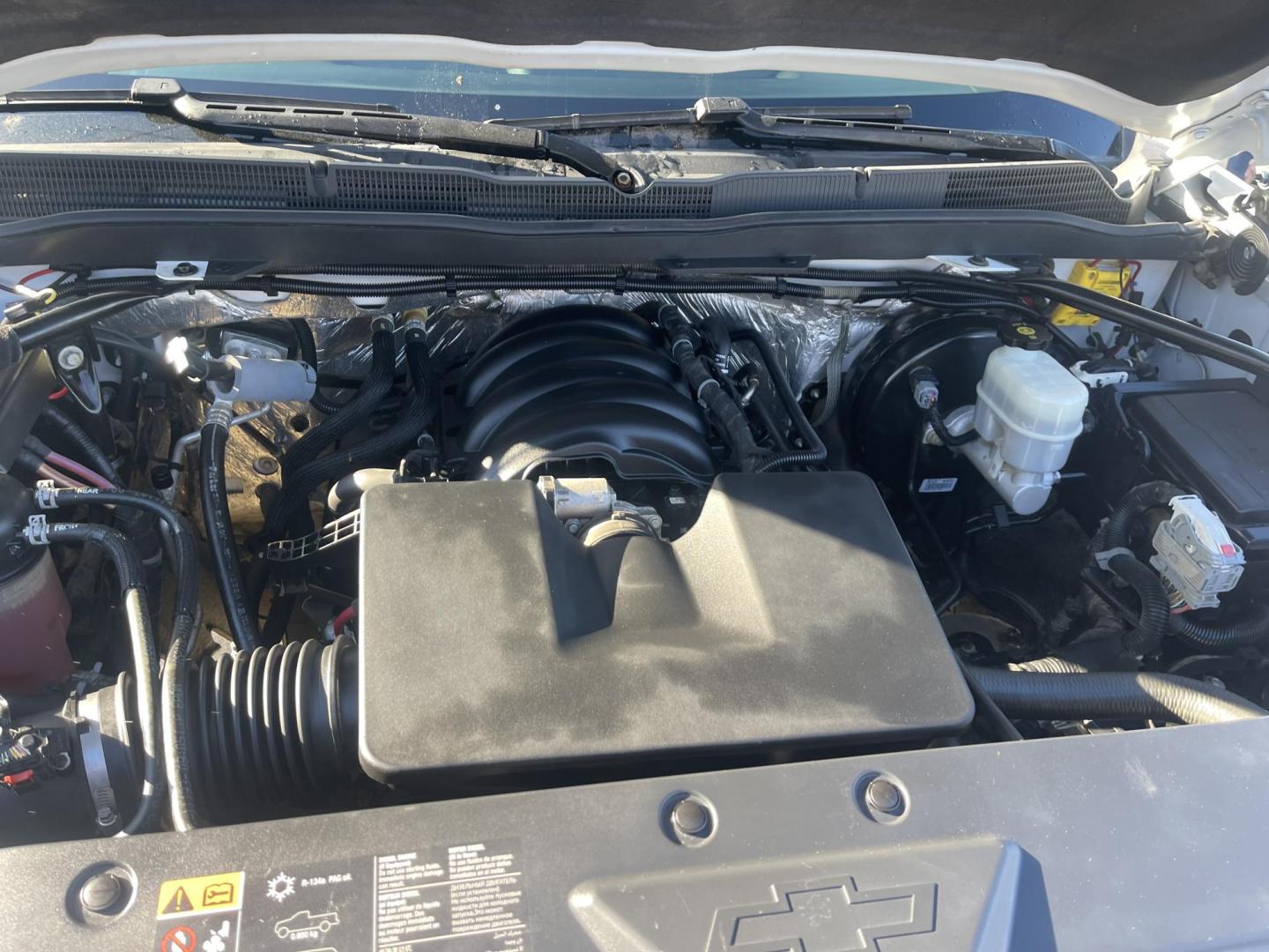 2015 White /Grey Chevrolet Silverado 1500 Work Truck (1GCNKPEH8FZ) with an 4.3L V6 engine, 6-Speed Automatic transmission, located at 813 E Fairview Ave, Meridian , ID, 83642, (208) 336-8230, 43.618851, -116.384010 - Photo#14