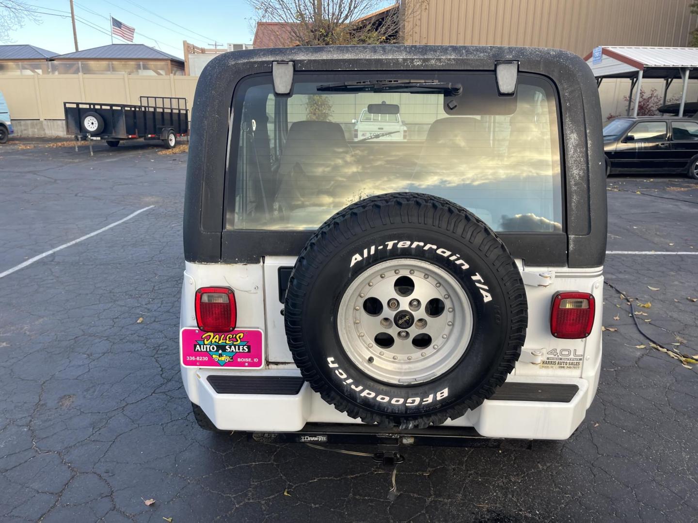 1993 White /Grey Jeep Wrangler Renegade (1J4FY69SXPP) with an 4.0L L6 OHV 12V engine, 5spd Manual transmission, located at 813 E Fairview Ave, Meridian , ID, 83642, (208) 336-8230, 43.618851, -116.384010 - Photo#3