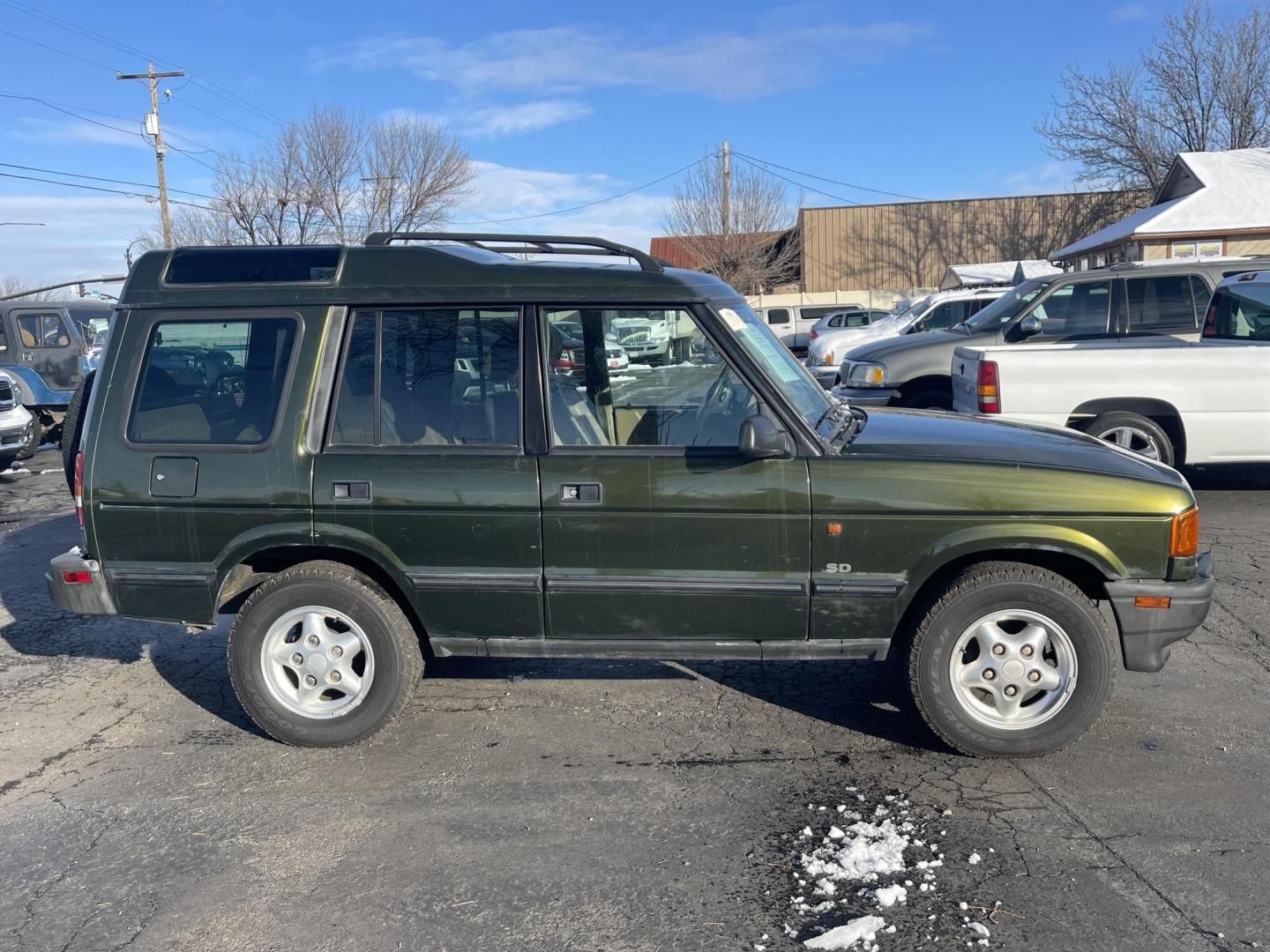 1999 Land Rover Discovery Series II (SALJY1244XA) with an 4.0L V8 OHV 16V engine, 4-Speed Automatic Overdrive transmission, located at 813 E Fairview Ave, Meridian , ID, 83642, (208) 336-8230, 43.618851, -116.384010 - Photo#5